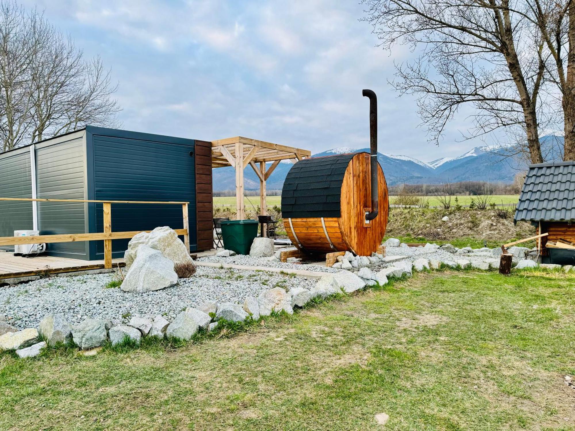 Appartement Tiny House With Mountain Views à Turany Extérieur photo